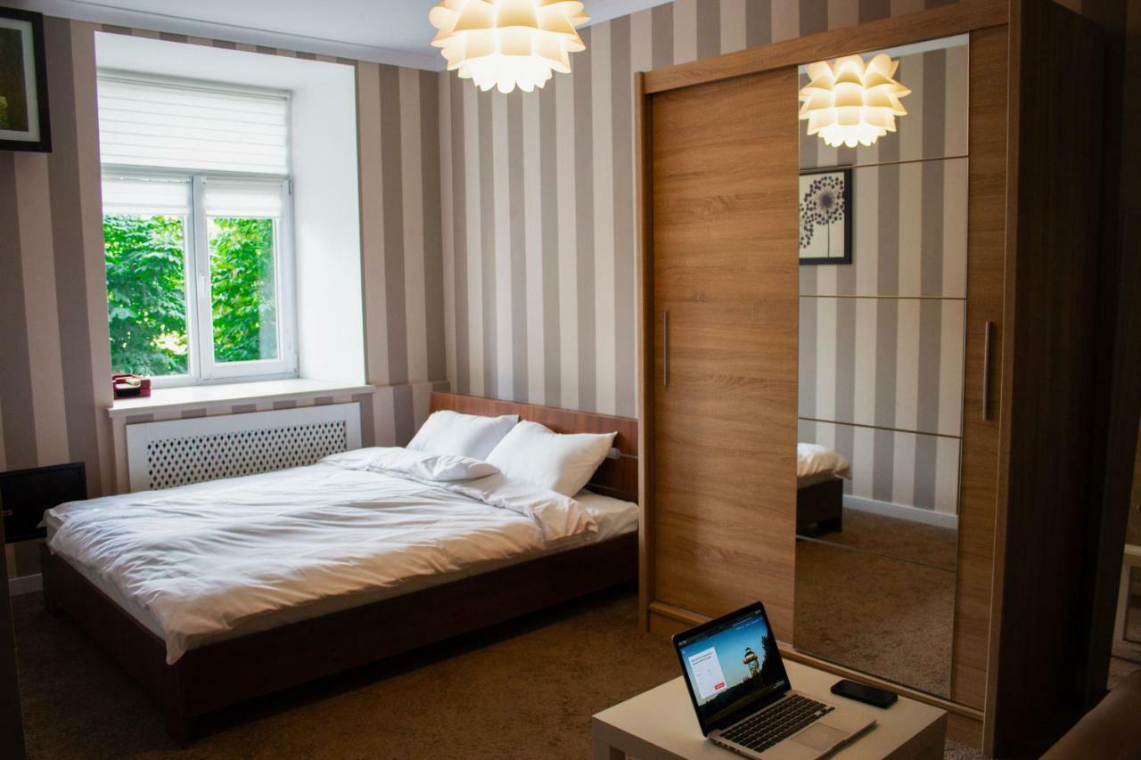 Charming City Center Flat L Self Check-In Киев Экстерьер фото
