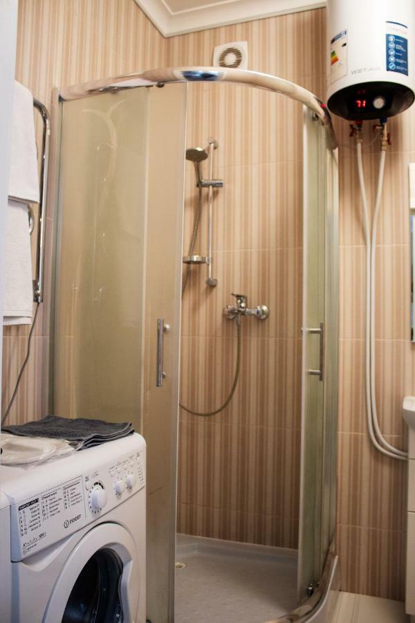 Charming City Center Flat L Self Check-In Киев Экстерьер фото